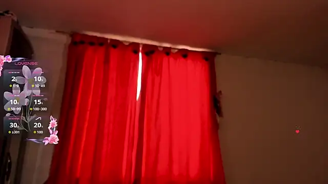 Snapshot of Miss_oliviaa chatting on October 15, 2025, 2:50 pm Miss oliviaa online show from October 15, 2025, 2:50 pm