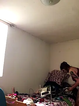 Snapshot of Miss_oliviaa chatting on November 28, 2025, 4:20 pm Miss oliviaa online show from November 28, 2025, 4:20 pm