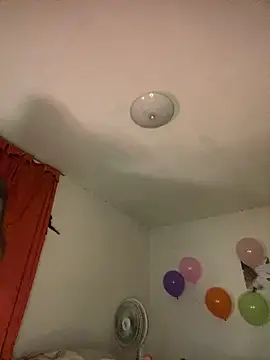 Miss oliviaa online show from March 16, 2026, 1:00 am