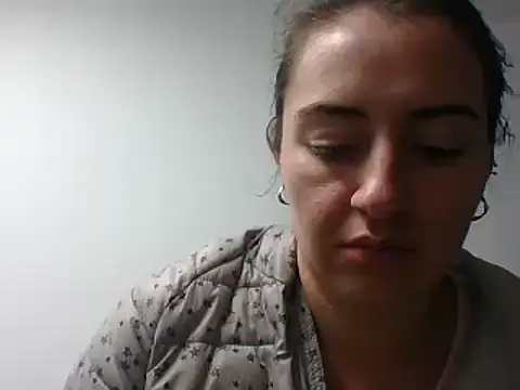  karlie kloss  online show from December 24, 2024, 1:38 am