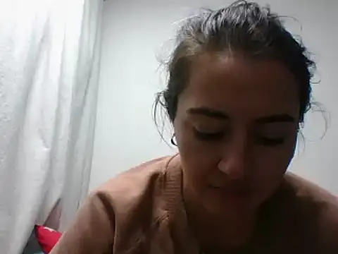  karlie kloss  online show from December 27, 2024, 11:10 pm