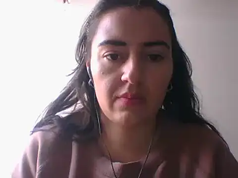  karlie kloss  online show from January 14, 2025, 5:12 pm