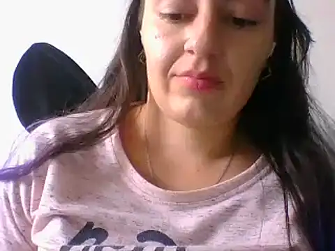  karlie kloss  online show from January 15, 2025, 7:44 pm