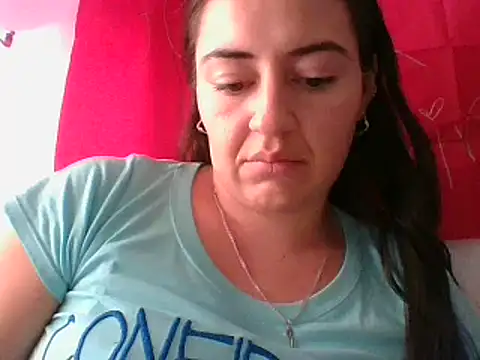  karlie kloss  online show from February 27, 2025, 7:47 pm