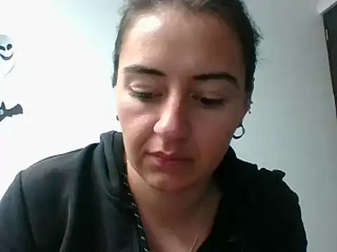  karlie kloss  online show from March 13, 2026, 12:06 am