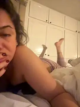 persiannqueen online show from October 31, 2025, 2:23 am