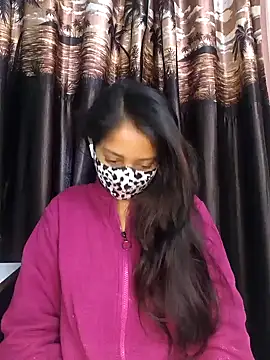 bigtitsqueen online show from January 15, 2025, 3:43 am