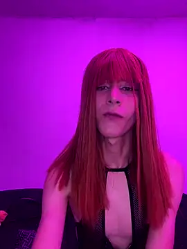 Dylan desire  online show from November 27, 2025, 5:04 pm