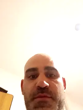 Snapshot of pelarrico12 chatting on December 6, 2024, 2:35 am pelarrico12 online show from December 6, 2024, 2:35 am