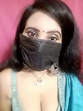 Stripy Doll online show from February 7, 2026, 3:27 pm