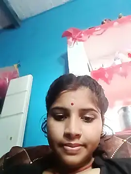Snapshot of Nisha_Cute chatting on June 12, 2026, 2:21 am Nisha Cute online show from June 12, 2026, 2:21 am