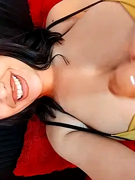 Snapshot of Nafas135 chatting on February 17, 2025, 2:04 pm Nafas135 online show from February 17, 2025, 2:04 pm