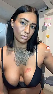 IntiMia online show from February 25, 2026, 8:35 am