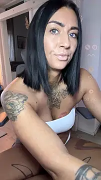 IntiMia online show from February 26, 2026, 7:29 am