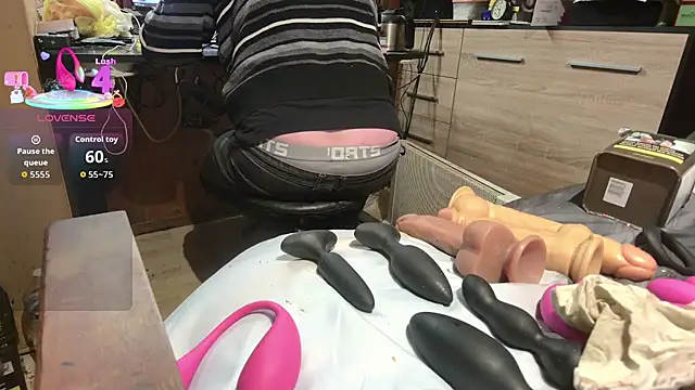 misteryman1956 online show from February 1, 2026, 8:29 pm