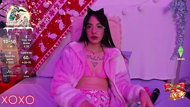 lauren evans96 online show from December 27, 2024, 2:47 am