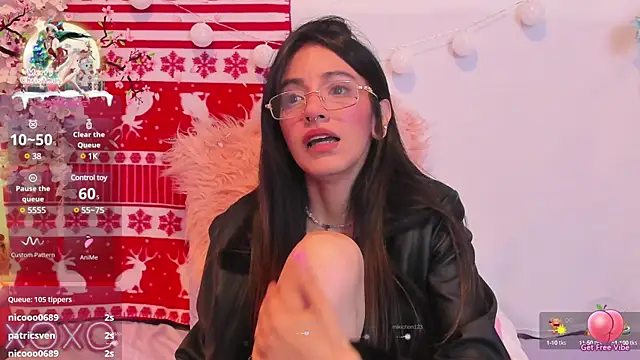 lauren evans96 online show from December 29, 2024, 9:06 am