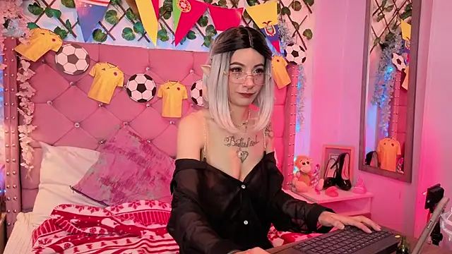 Snapshot of lauren_evans96 chatting on July 3, 2026, 4:08 am lauren evans96 online show from July 3, 2026, 4:08 am