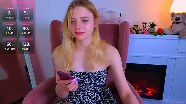 MirraBellanta online show from February 15, 2025, 1:53 am