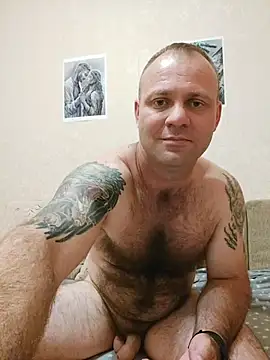 Snapshot of Crek666 chatting on June 18, 2026, 7:29 pm Crek666 online show from June 18, 2026, 7:29 pm