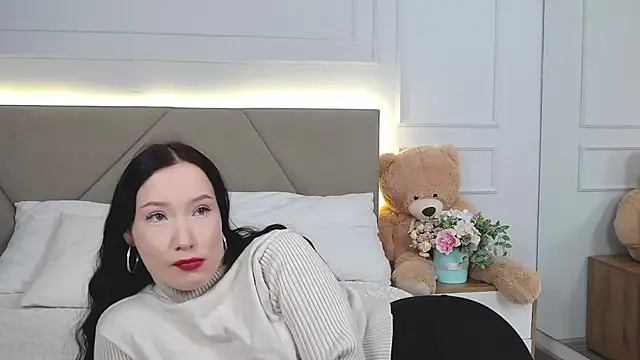 Snapshot of LeilaLow chatting on March 9, 2025, 11:58 am LeilaLow online show from March 9, 2025, 11:58 am