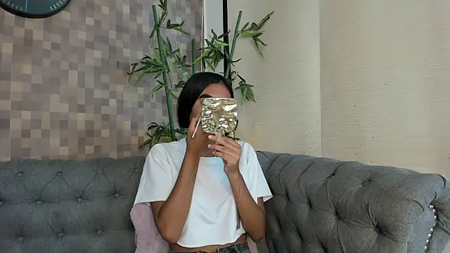 julieta aguilar1 online show from September 28, 2025, 8:14 pm