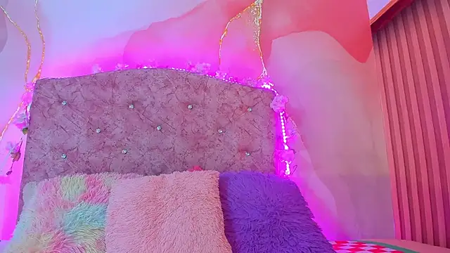 Bella  sweet online show from February 20, 2025, 6:35 pm