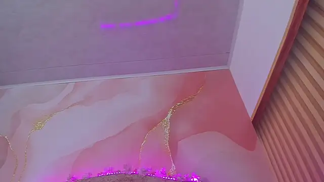 Bella  sweet online show from December 2, 2025, 10:31 am