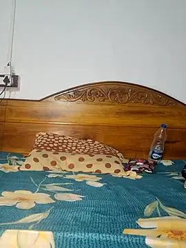 royaldoll-143 online show from December 22, 2024, 8:14 pm