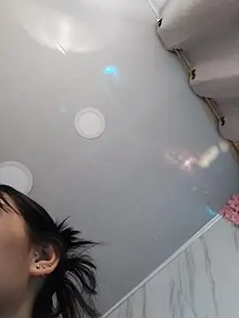 Nanda Vixen online show from December 2, 2025, 10:20 am