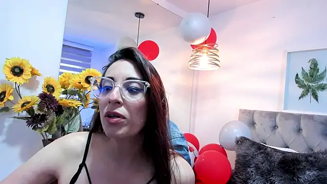 Nami sunny online show from September 21, 2025, 7:48 pm