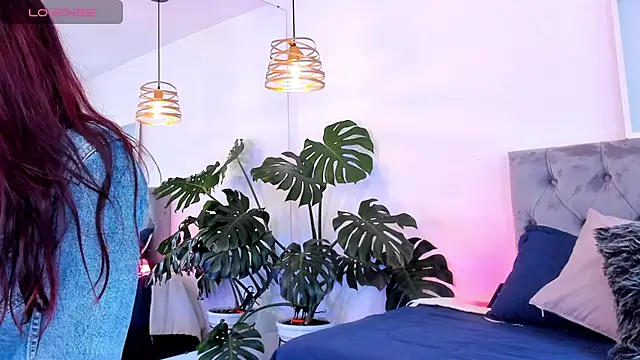 Nami sunny online show from November 6, 2025, 6:42 pm