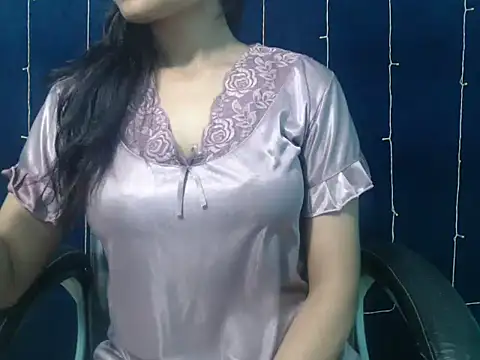 Yashi online show from November 14, 2025, 2:38 pm