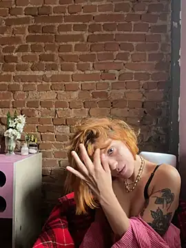 Snapshot of spacegirlll chatting on February 22, 2026, 5:00 pm spacegirlll online show from February 22, 2026, 5:00 pm