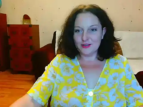 Snapshot of Alice3694 chatting on December 21, 2024, 2:47 pm Alice3694 online show from December 21, 2024, 2:47 pm