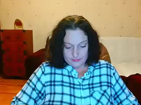 Snapshot of Alice3694 chatting on December 25, 2024, 10:28 am Alice3694 online show from December 25, 2024, 10:28 am