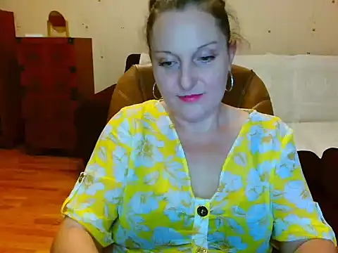 Snapshot of Alice3694 chatting on December 28, 2024, 4:41 pm Alice3694 online show from December 28, 2024, 4:41 pm