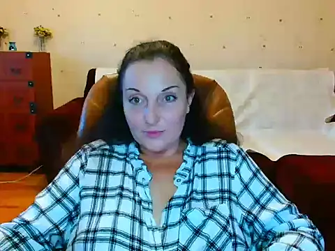 Snapshot of Alice3694 chatting on October 19, 2025, 6:58 am Alice3694 online show from October 19, 2025, 6:58 am