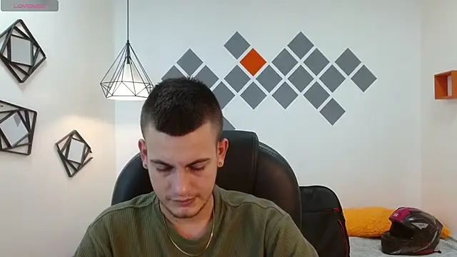 Cerokershelby online show from January 3, 2025, 7:18 pm