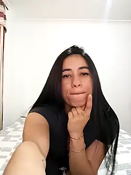 Snapshot of ChloeTurner_ chatting on December 19, 2024, 6:34 pm ChloeTurner online show from December 19, 2024, 6:34 pm