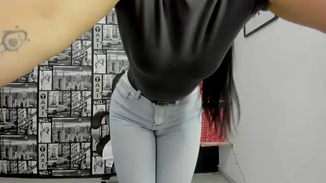 Snapshot of ChloeTurner_ chatting on December 27, 2024, 12:56 pm ChloeTurner online show from December 27, 2024, 12:56 pm