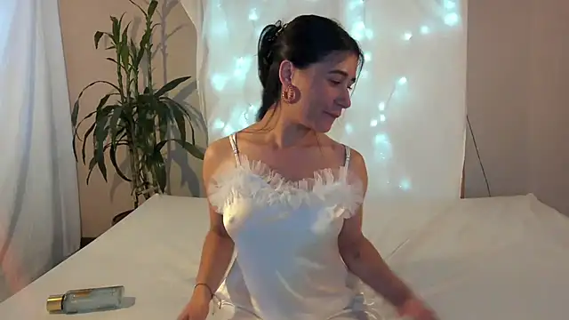 Snapshot of ChloeTurner_ chatting on February 24, 2025, 6:04 pm ChloeTurner online show from February 24, 2025, 6:04 pm