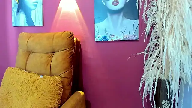 Snapshot of ChloeTurner_ chatting on February 25, 2025, 4:10 pm ChloeTurner online show from February 25, 2025, 4:10 pm