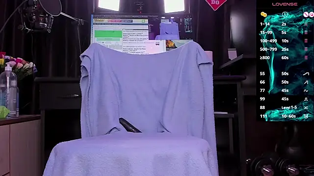 Raissa sky26 online show from February 18, 2025, 3:42 am