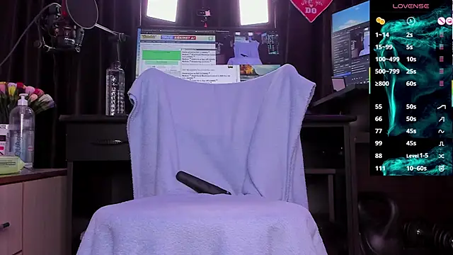 Raissa sky26 online show from March 3, 2025, 3:41 am