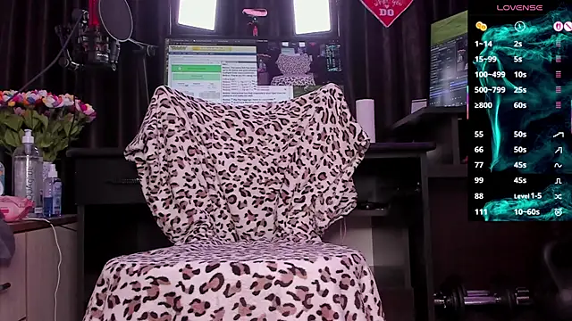 Raissa sky26 online show from September 19, 2025, 2:35 am