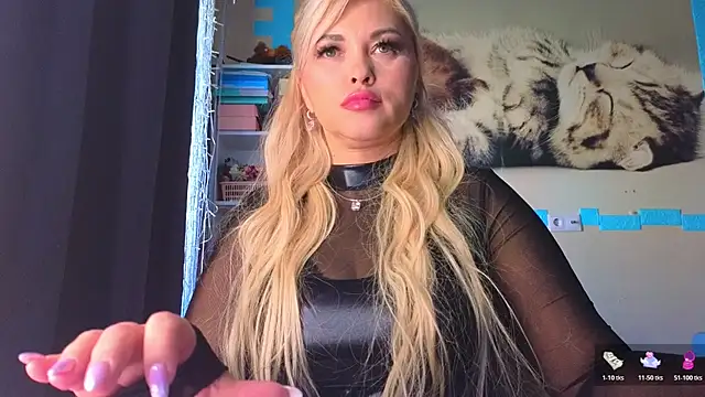 Snapshot of Snow_Goddess chatting on May 17, 2026, 1:58 am Snow Goddess online show from May 17, 2026, 1:58 am