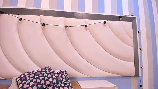 BritneyCollins online show from April 18, 2026, 7:18 pm