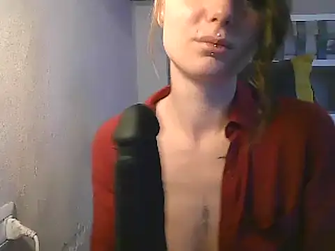 Feli blue online show from March 10, 2025, 9:10 am