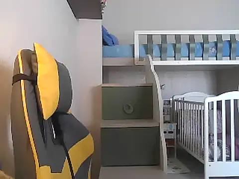 Feli blue online show from March 20, 2025, 9:04 am